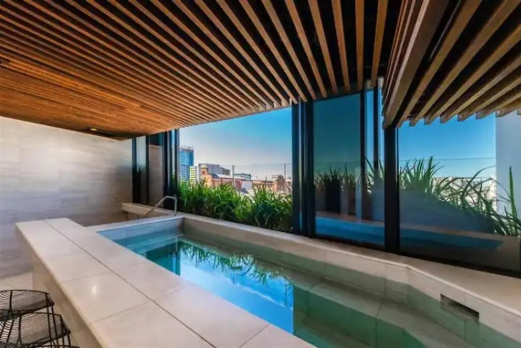 Valley Gem - City View 1 Bedroom Apartment At Fv Peppers Brisbane Australia