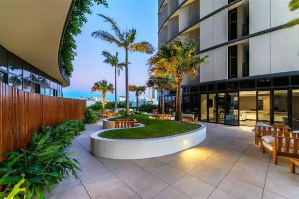 Valley Gem - City View 1 Bedroom Apartment At Fv Peppers Brisbane