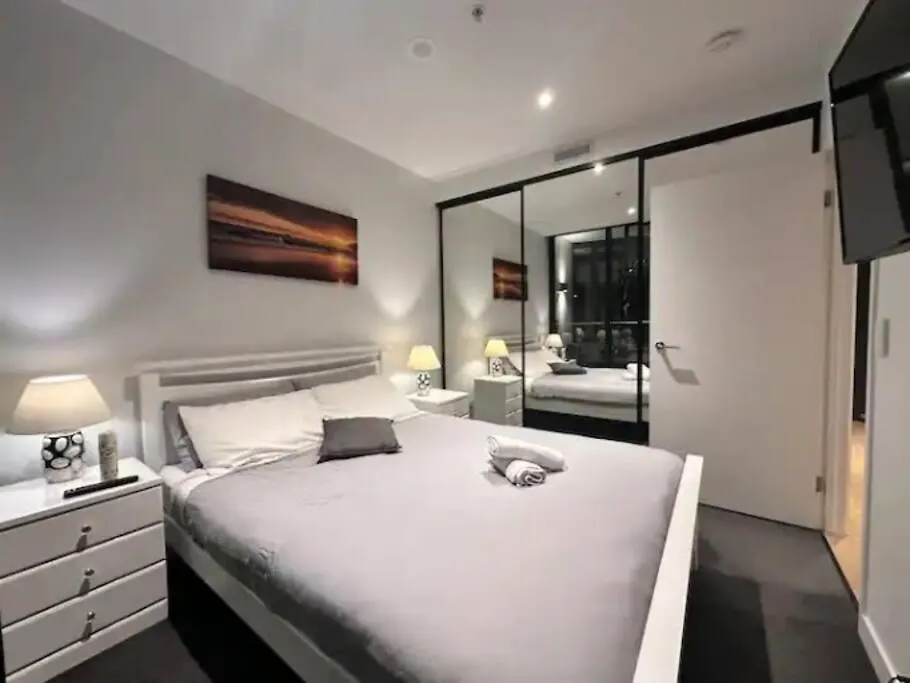 Valley Gem - City View 1 Bedroom Apartment At Fv Peppers Brisbane